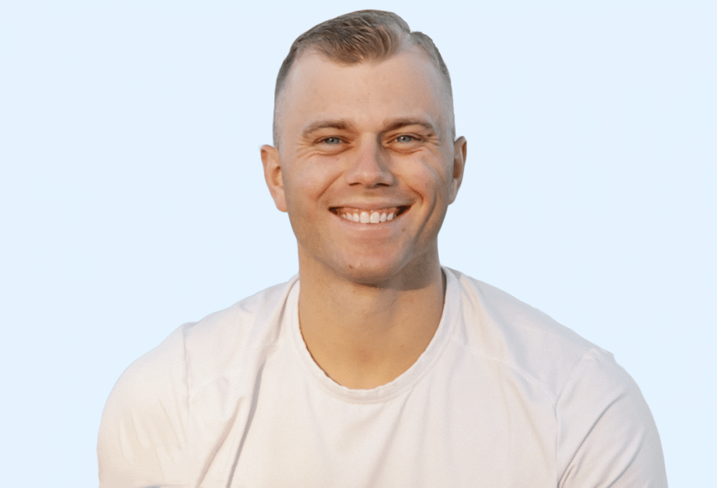 Airbnb Influencer Michael Elefante